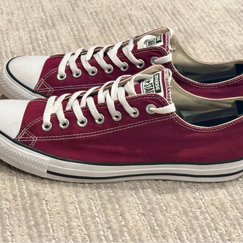 Converse All Star Chuck Taylor Men's Burgundy Sneakers - Picture 3 of 6